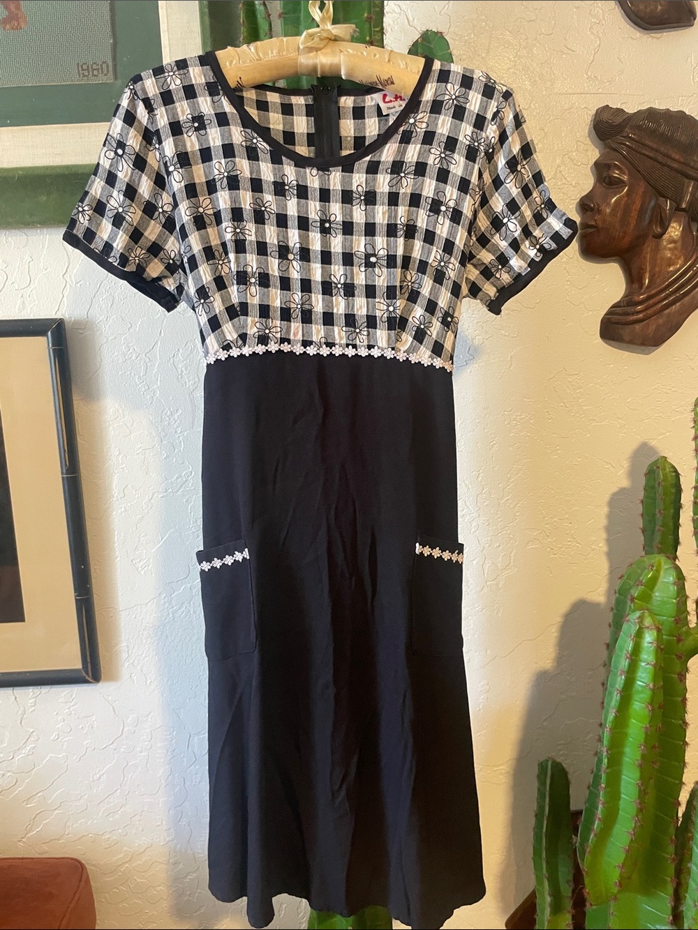 Vintage Gingham Daisy Dress Size M
